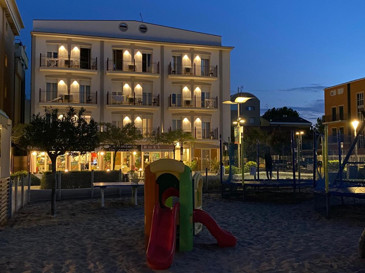 Residence Roxy Misano Adriatico Exteriör bild
