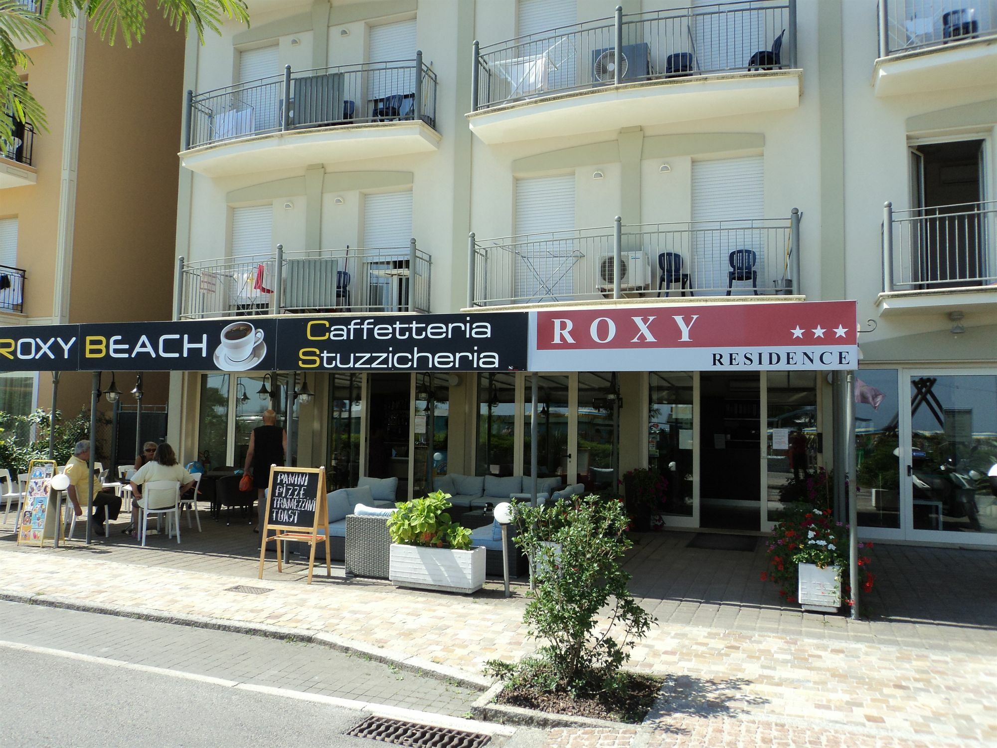 Residence Roxy Misano Adriatico Exteriör bild