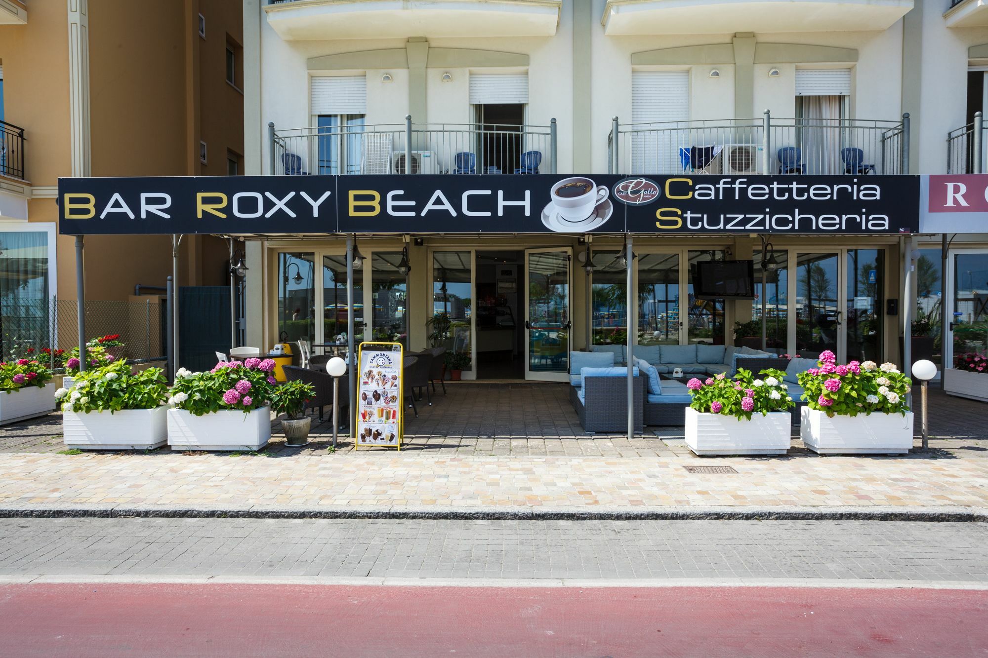 Residence Roxy Misano Adriatico Exteriör bild